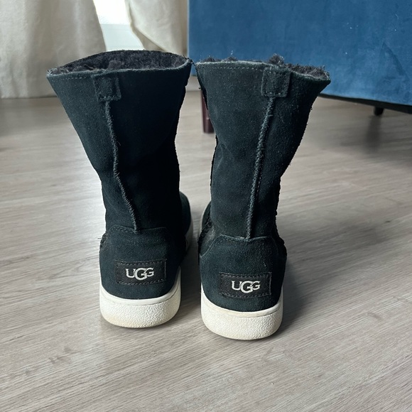 Ugg Mika Classic Sneakers - Picture 3 of 5